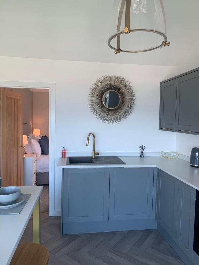 Beach View Apartment With Balcony And Sea View - Pet Friendly 克利夫利斯 外观 照片