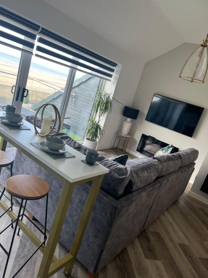 Beach View Apartment With Balcony And Sea View - Pet Friendly 克利夫利斯 外观 照片