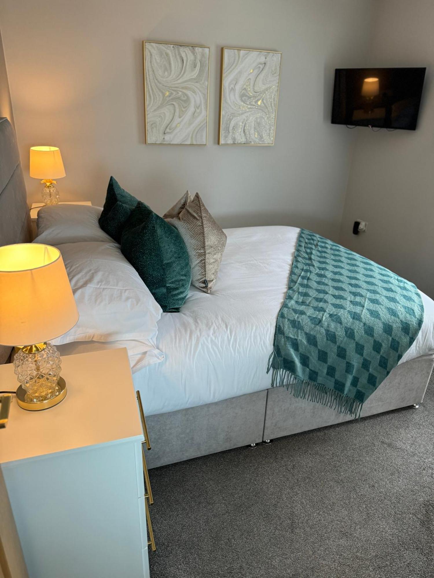 Beach View Apartment With Balcony And Sea View - Pet Friendly 克利夫利斯 外观 照片